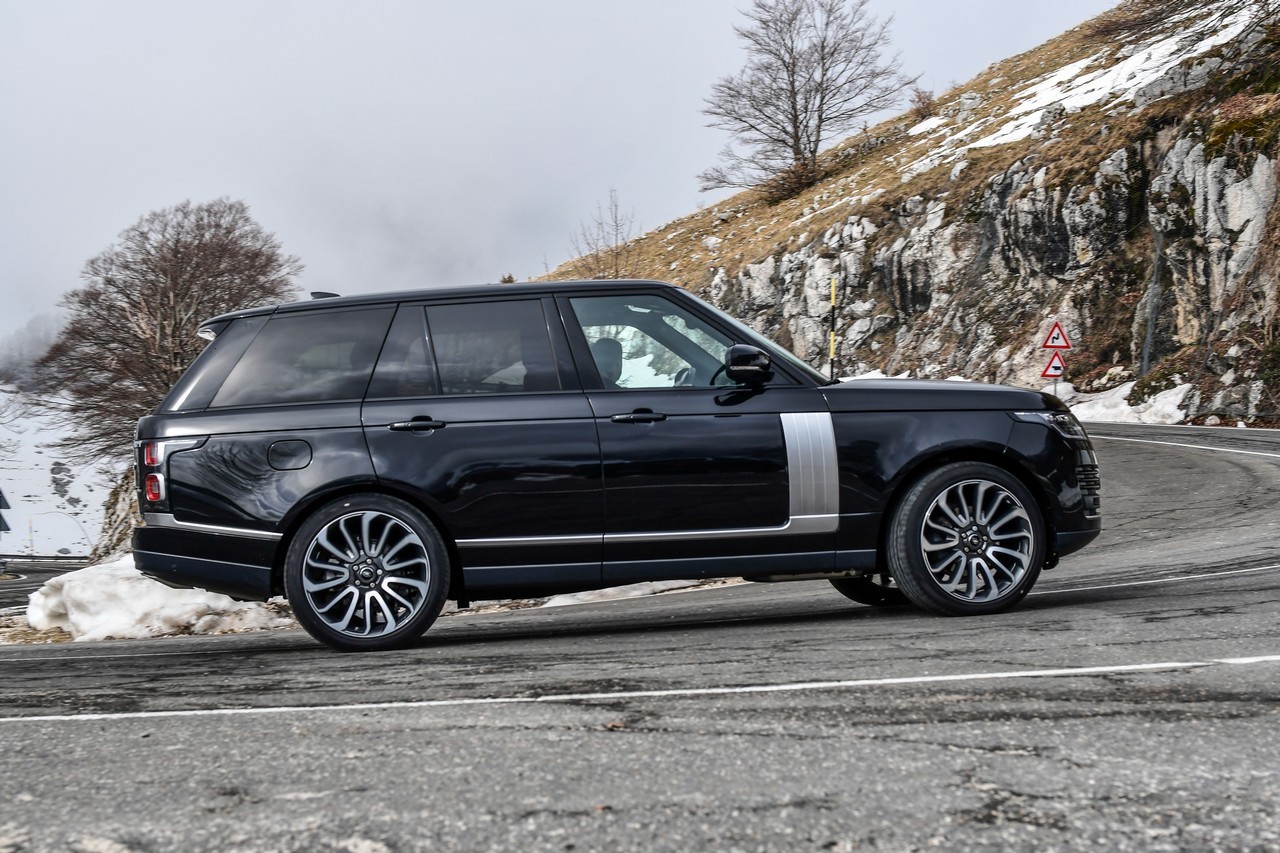 Range Rover 3.0 SDV6 Vogue: prova su strada