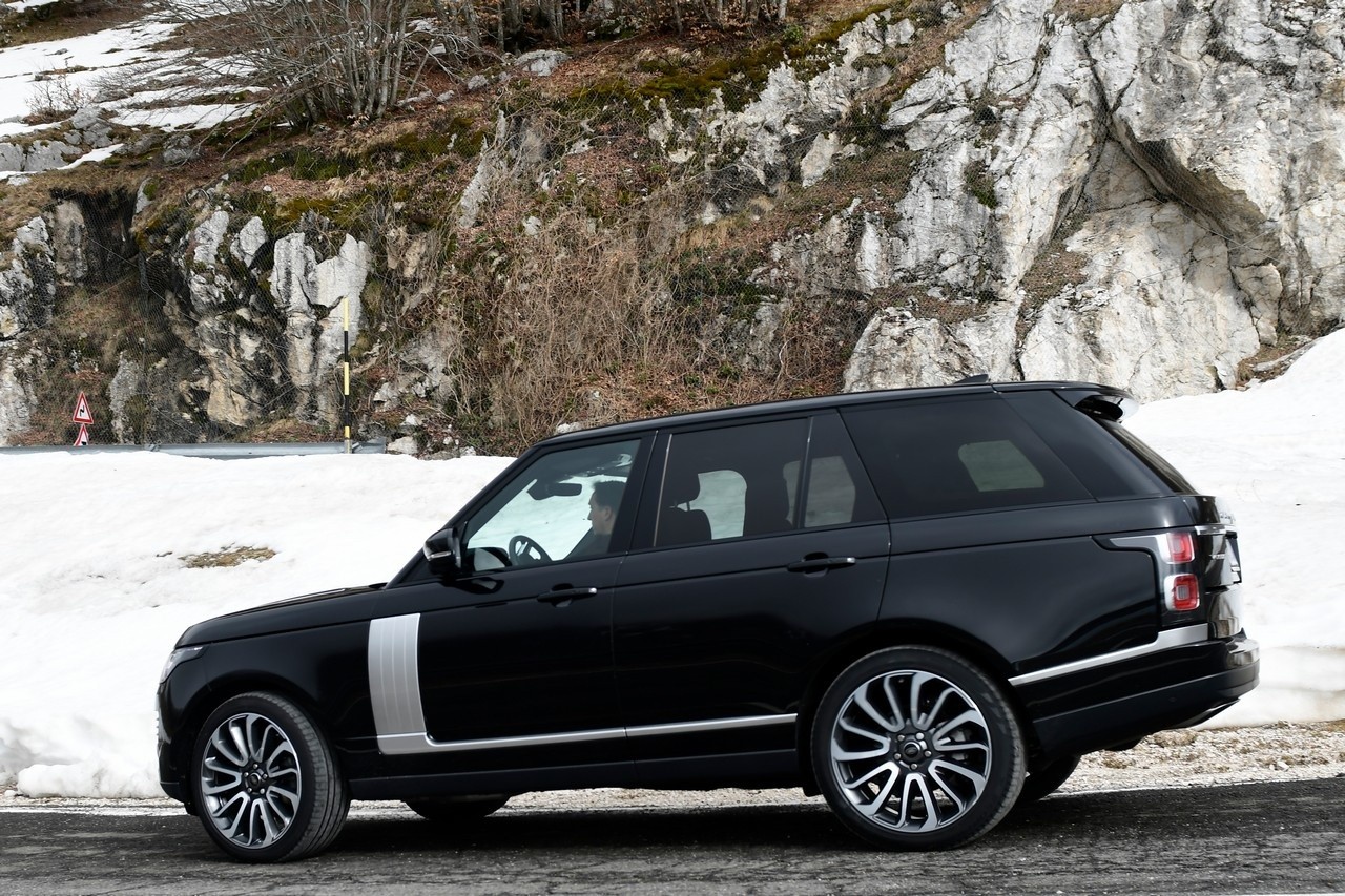 Range Rover 3.0 SDV6 Vogue: prova su strada