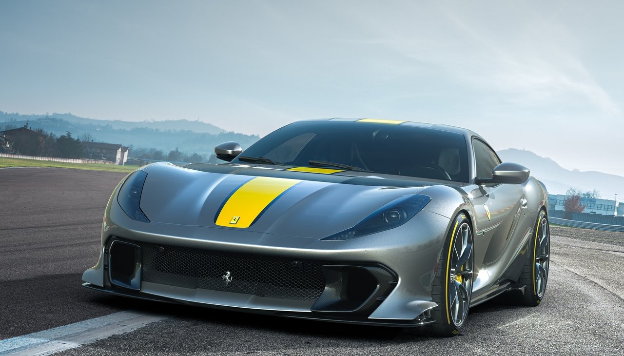 Ferrari 812 Versione Speciale: prime immagini