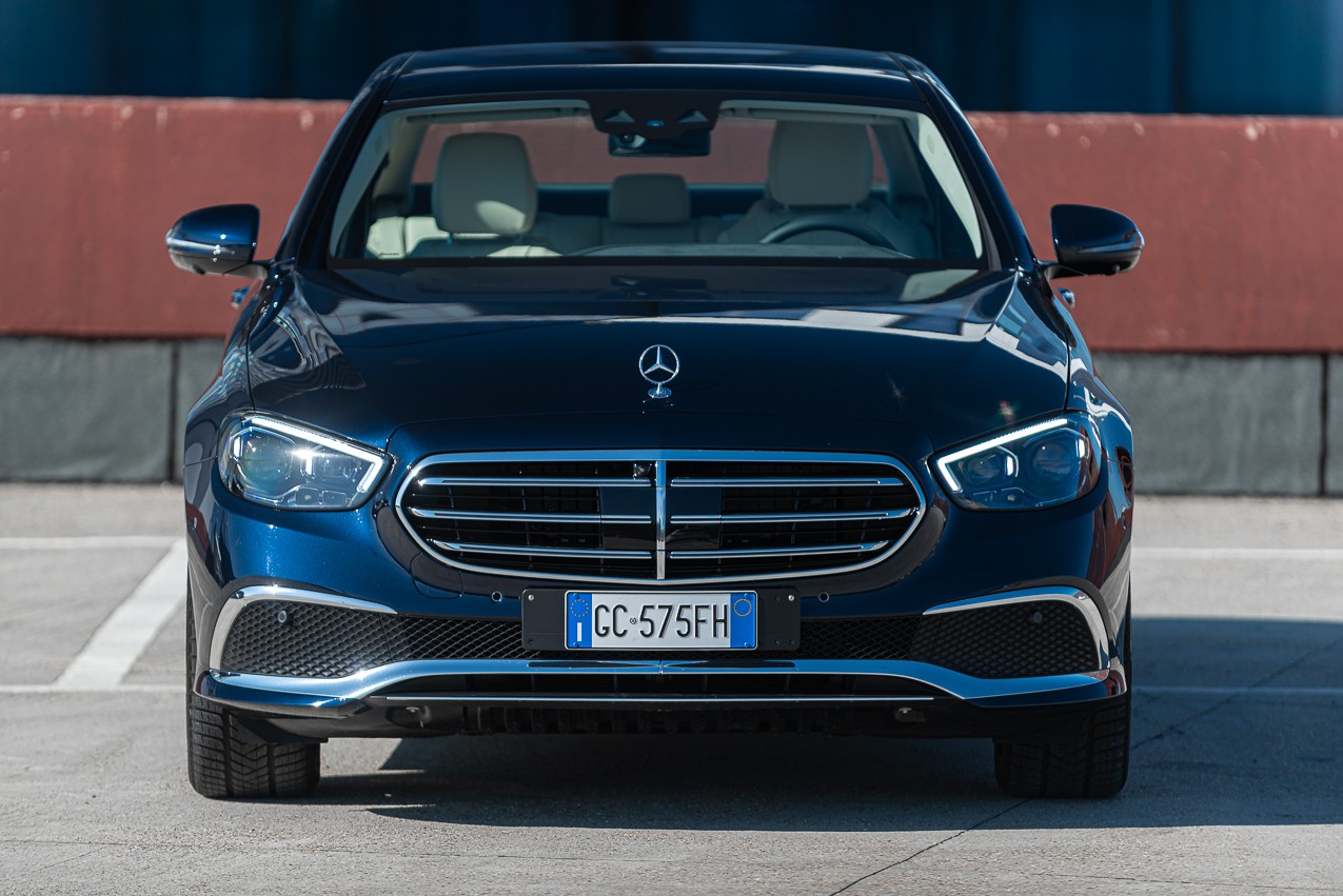 Mercedes-Benz Classe E 300de: la prova su strada