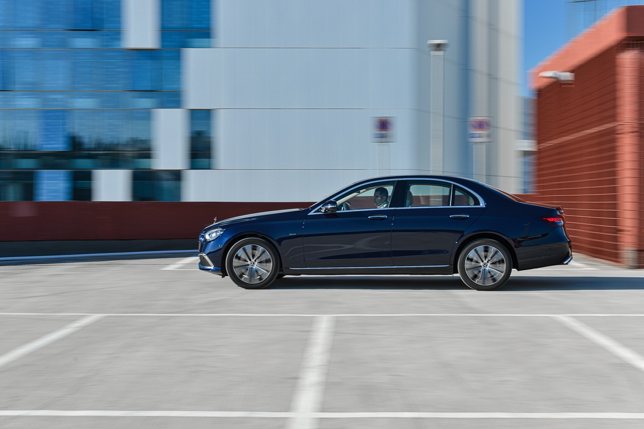 Mercedes-Benz Classe E 300de: la prova su strada