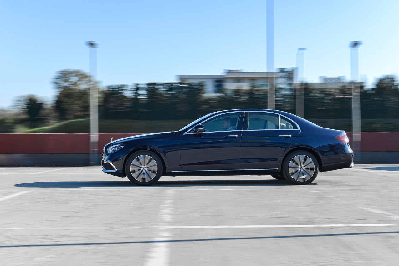 Mercedes-Benz Classe E 300de: la prova su strada