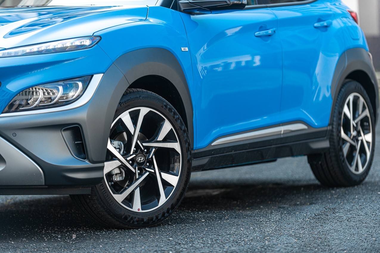 Hyundai Kona 48V: la prova su strada