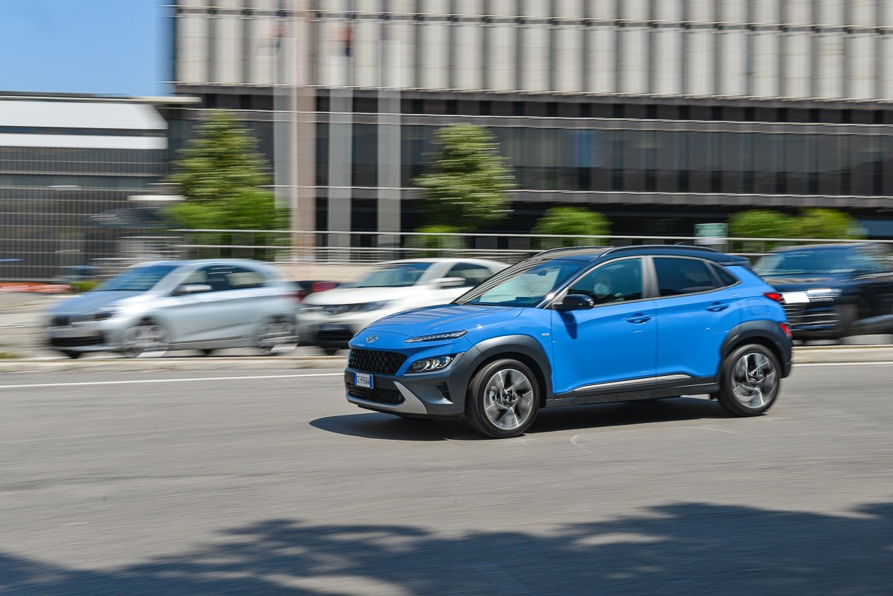 Hyundai Kona 48V: la prova su strada