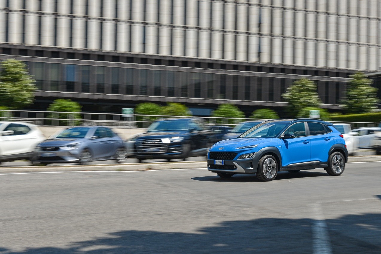 Hyundai Kona 48V: la prova su strada