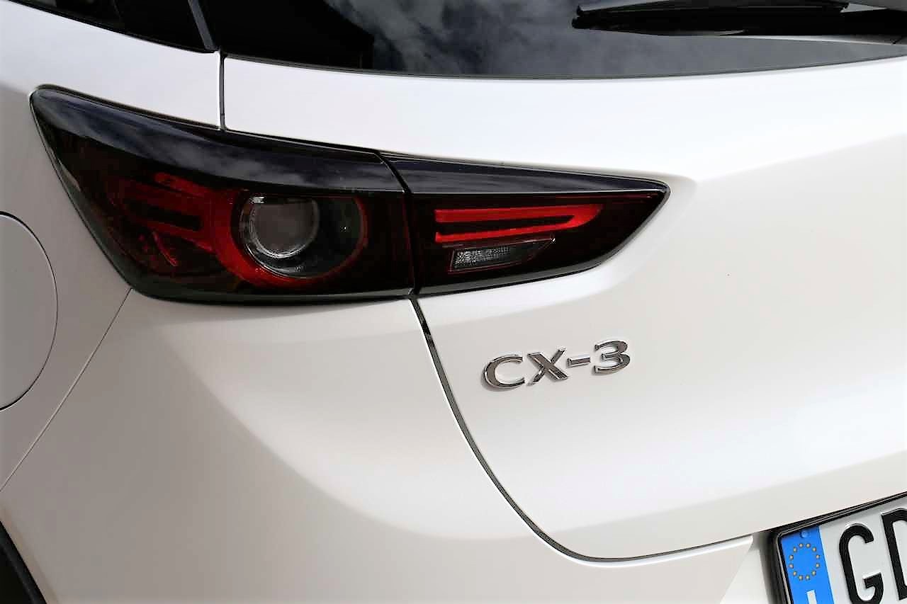 Mazda CX-3 Skyactiv-G 100th Anniversary: la prova su strada