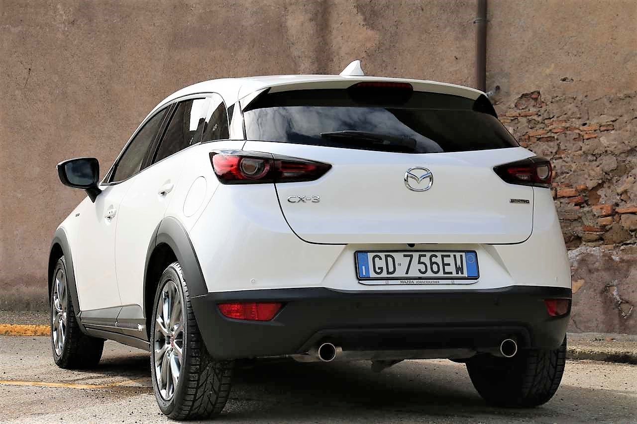 Mazda CX-3 Skyactiv-G 100th Anniversary: la prova su strada