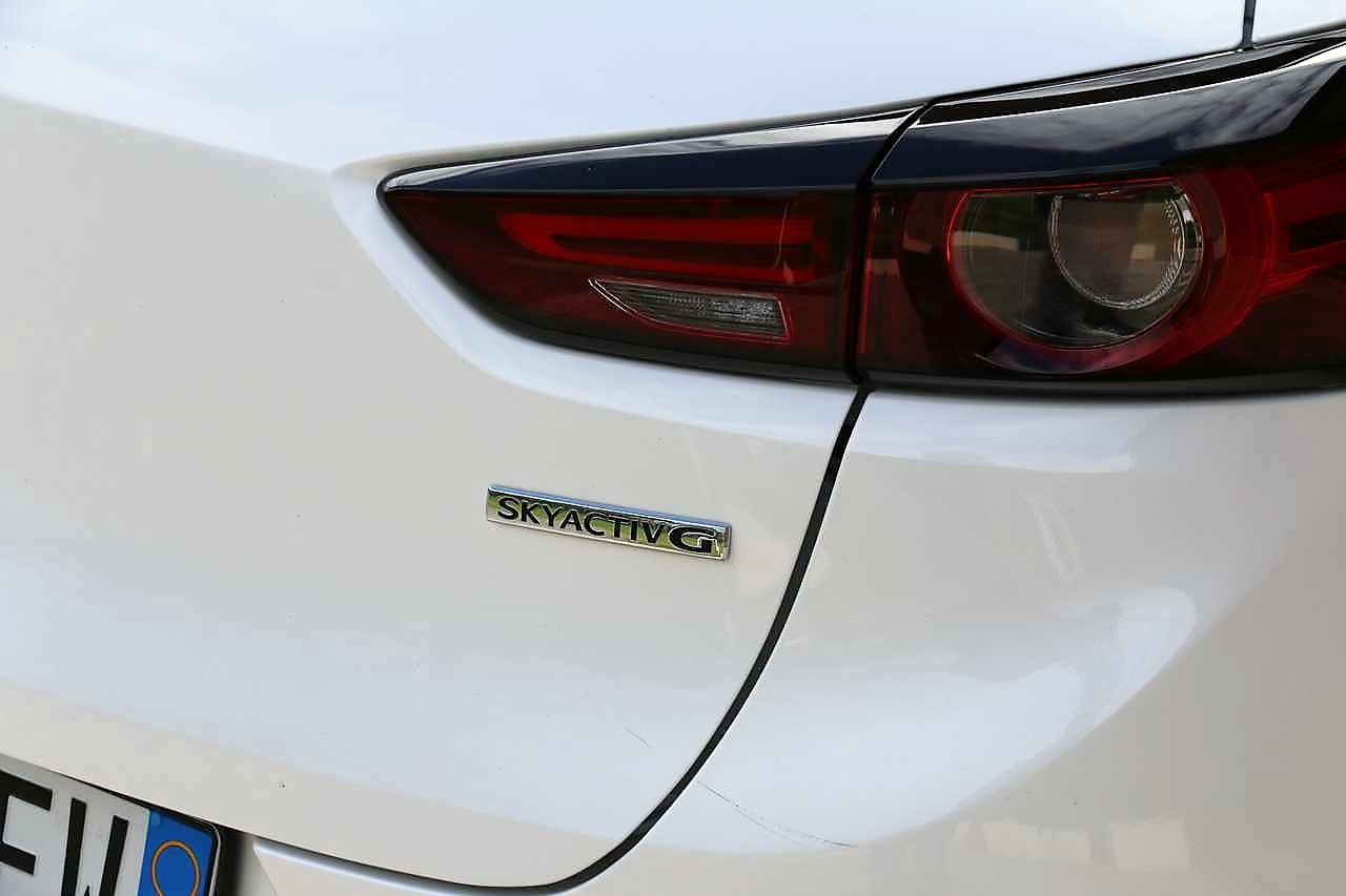 Mazda CX-3 Skyactiv-G 100th Anniversary: la prova su strada