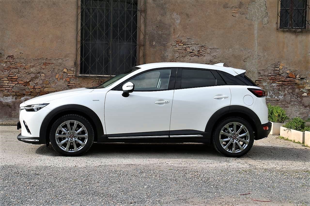 Mazda CX-3 Skyactiv-G 100th Anniversary: la prova su strada