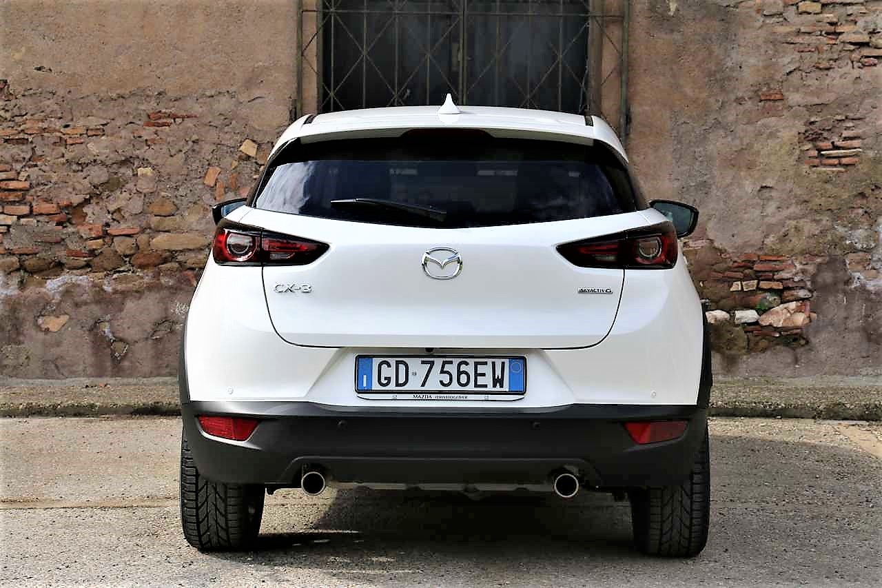 Mazda CX-3 Skyactiv-G 100th Anniversary: la prova su strada