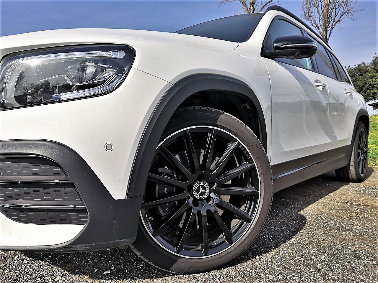 Mercedes GLB 250 4Matic: la prova su strada