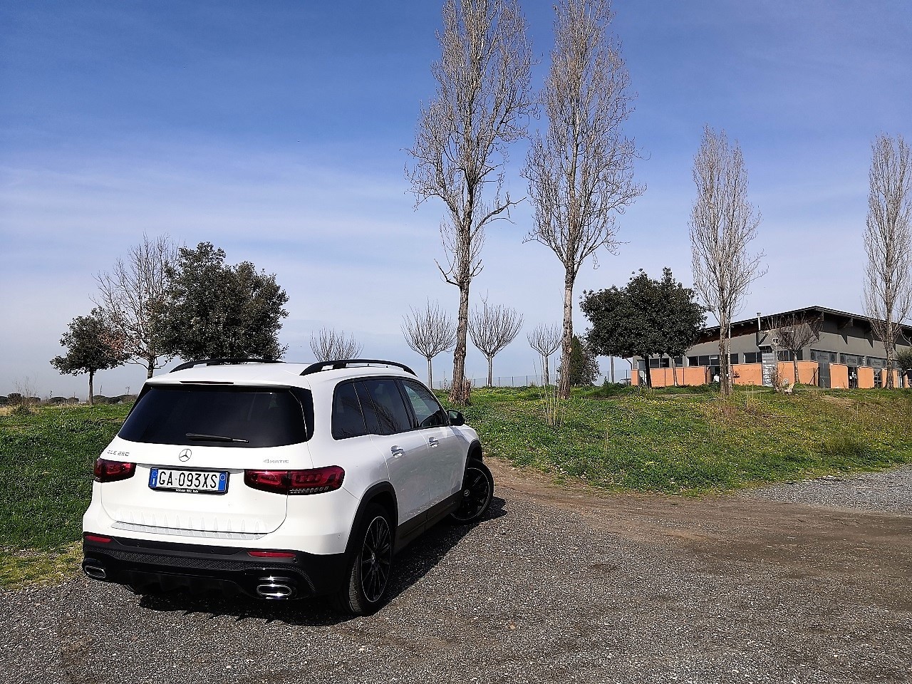 Mercedes GLB 250 4Matic: la prova su strada