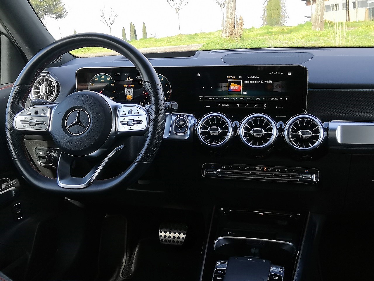 Mercedes GLB 250 4Matic: la prova su strada