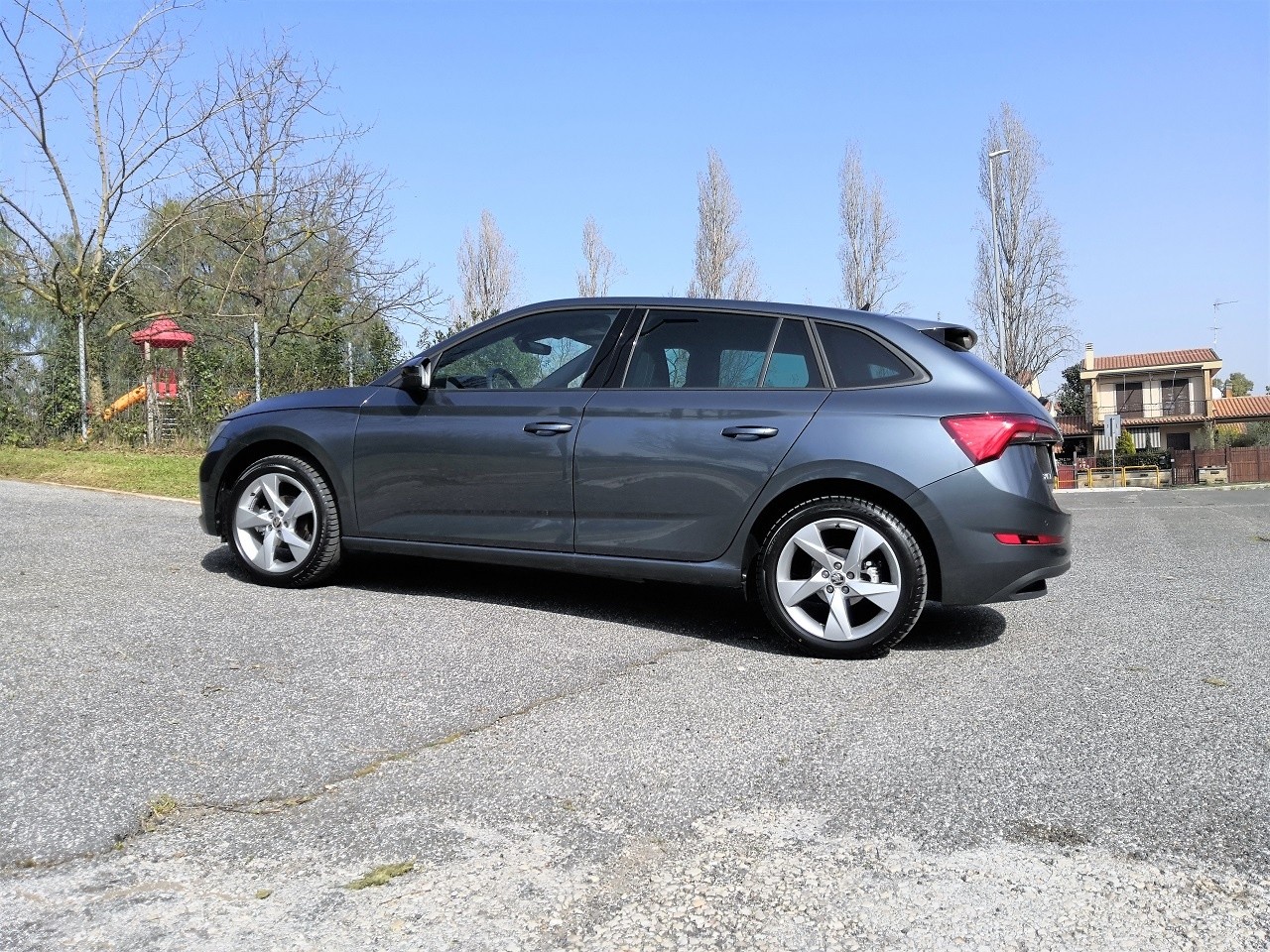 Skoda Scala 1.0 G-TEC: prova su strada