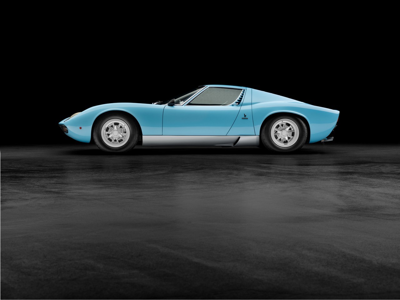 Lamborghini Miura SV: 50 anni di storia nelle immagini