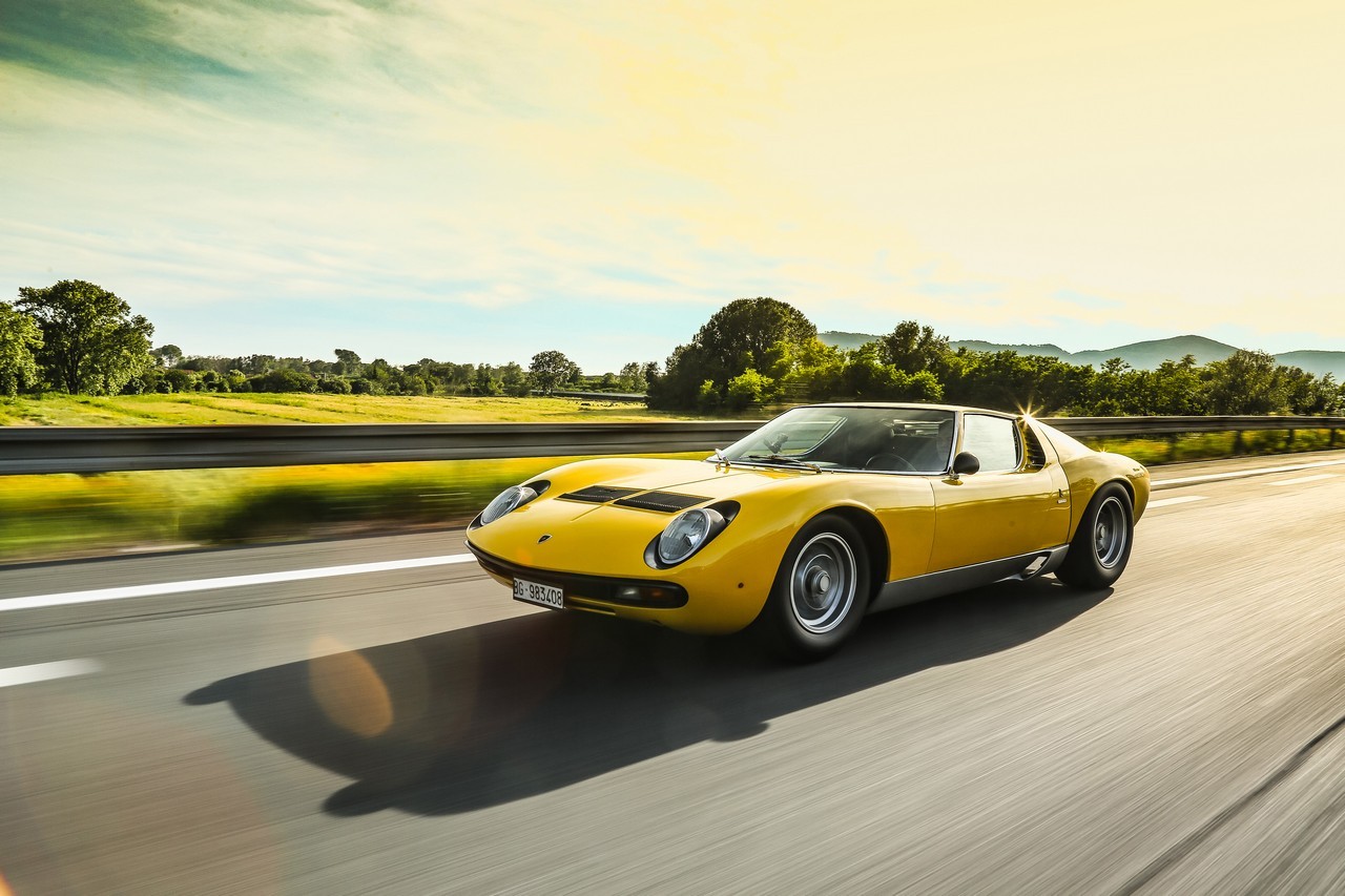 Lamborghini Miura SV: 50 anni di storia nelle immagini