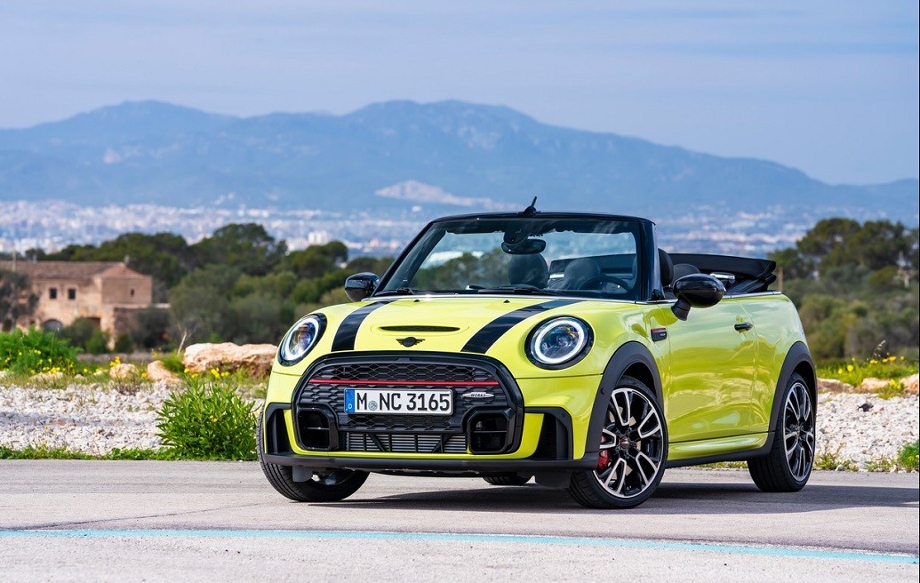 Mini John Cooper Works Novit Per Le Versioni Porte E Cabrio