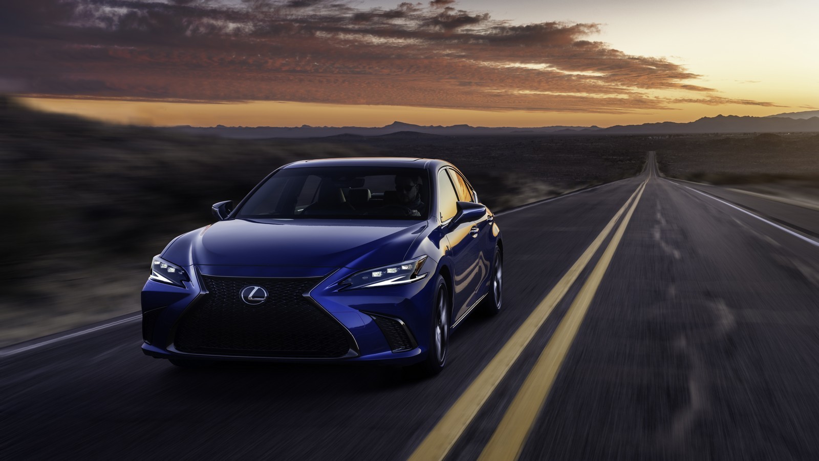 Nuova Lexus ES 2021: immagini ufficiali