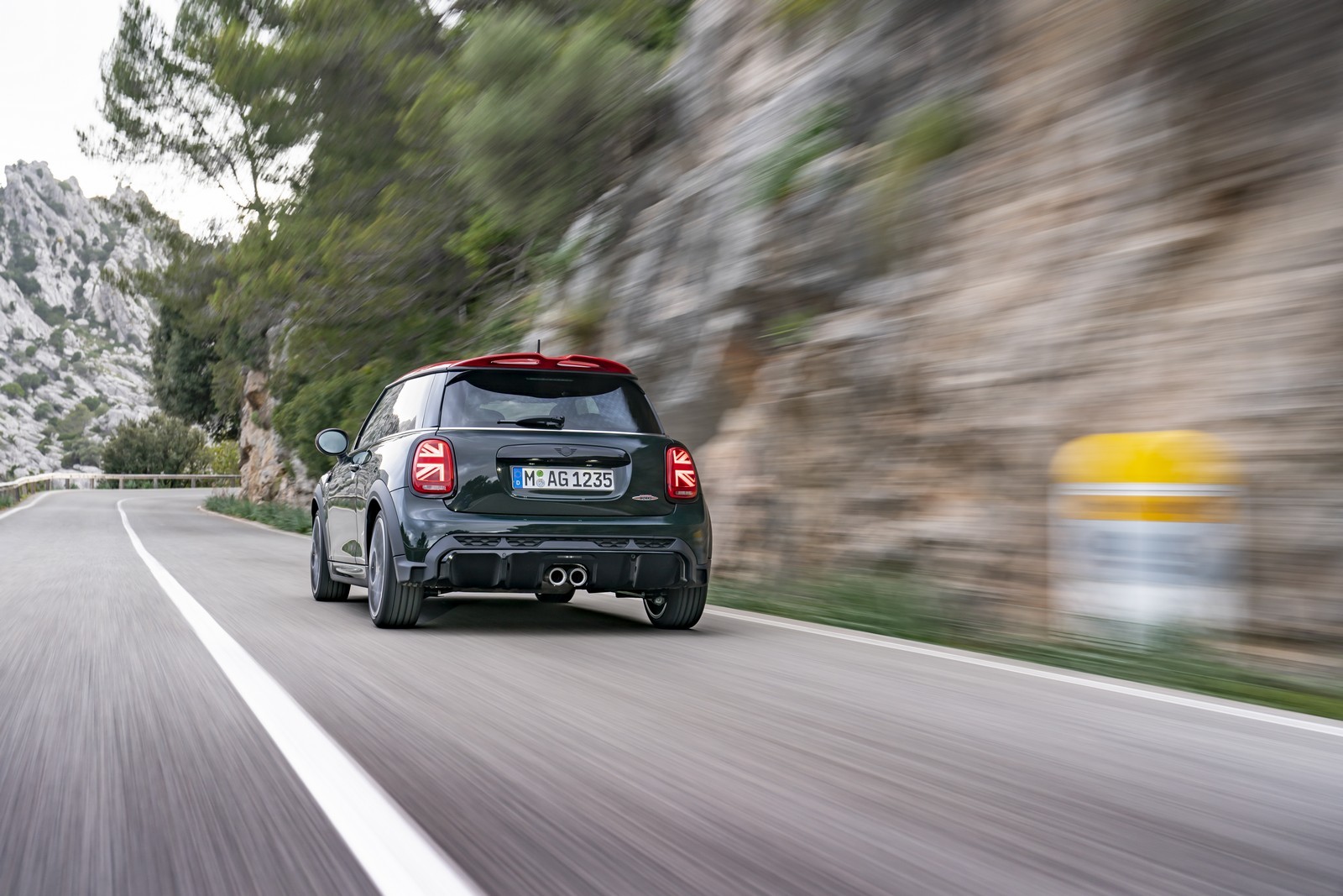 Mini John Cooper Works 2021: immagini ufficiali