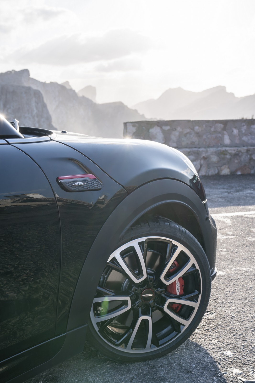 Mini John Cooper Works 2021: immagini ufficiali