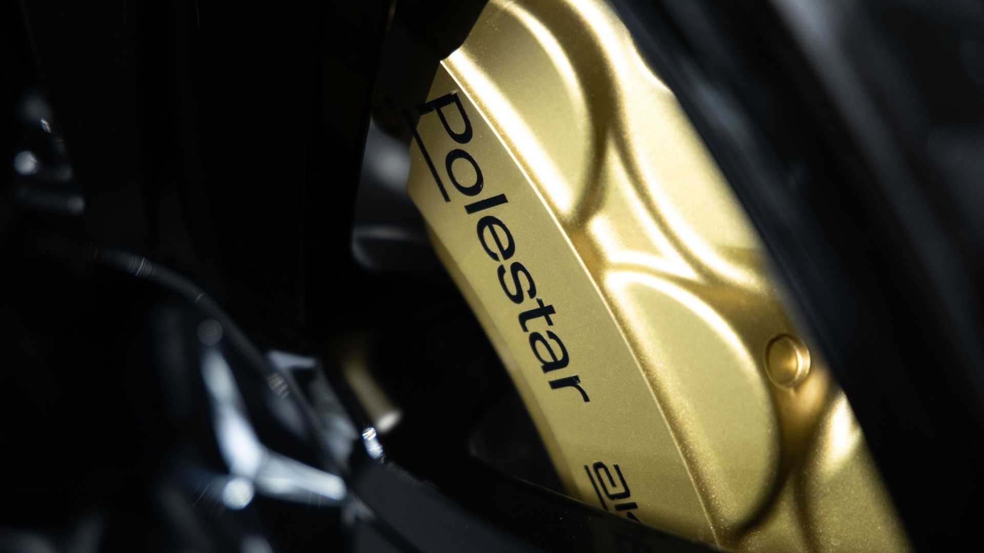 Polestar 1 Gold Edition: le immagini ufficiali