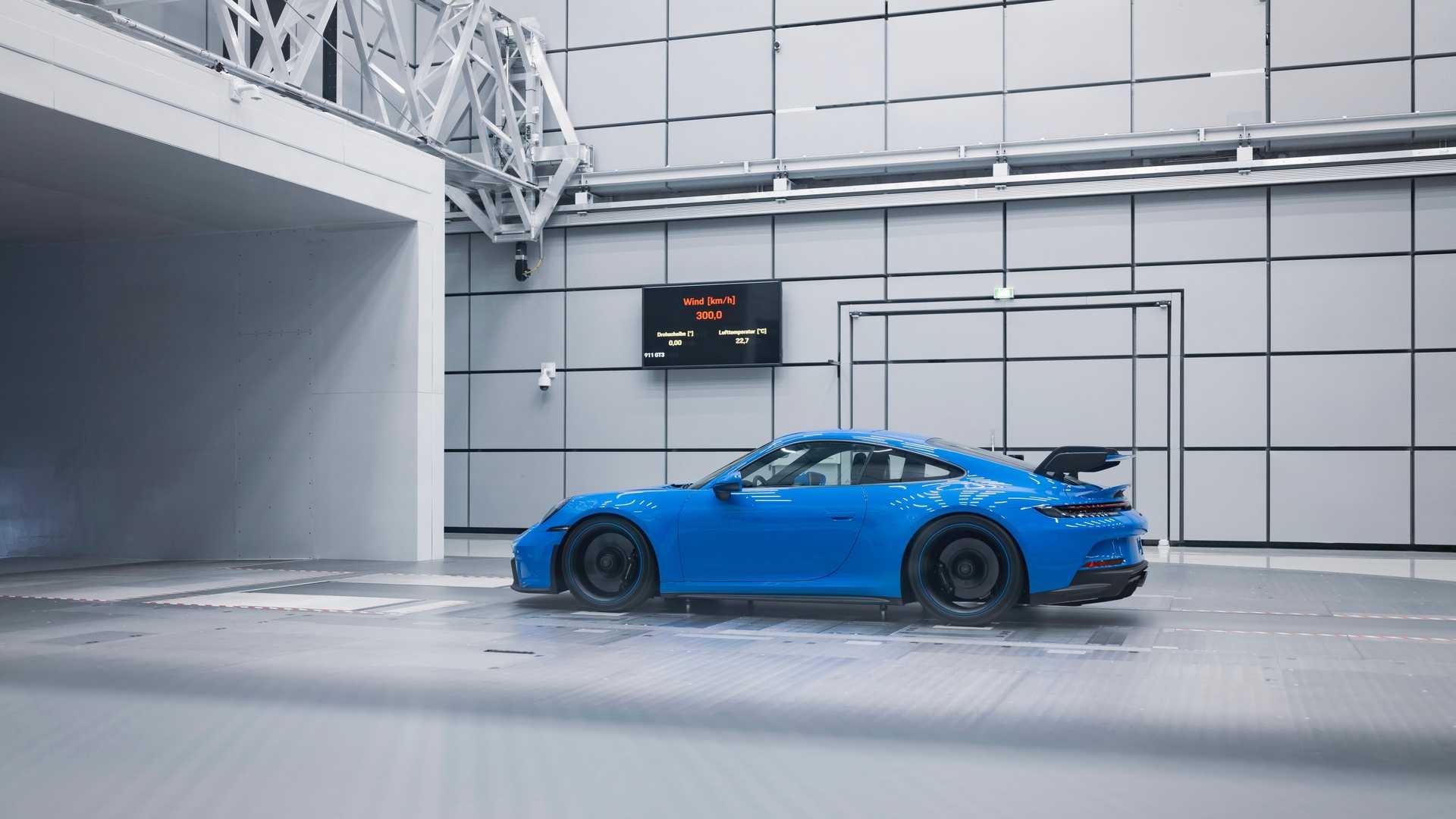 Porsche 911 GT3: le immagini