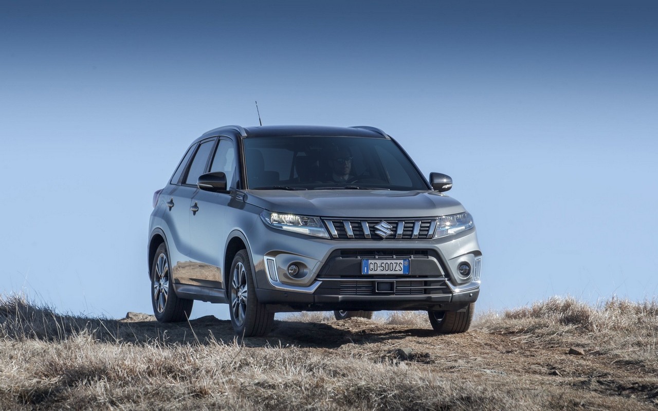 Suzuki Vitara Hybrid 2021: le immagini ufficiali