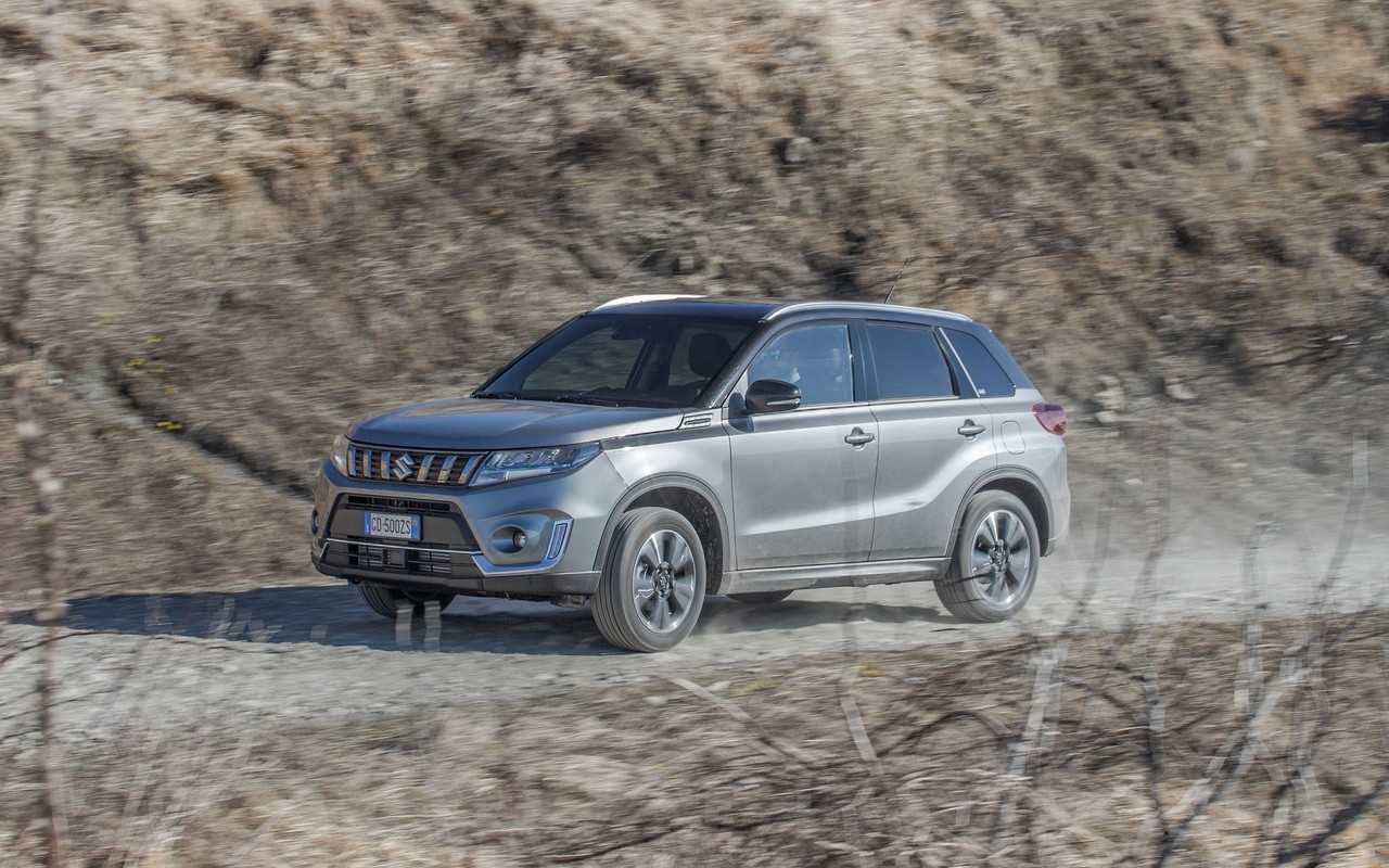 Suzuki Vitara Hybrid 2021: le immagini ufficiali