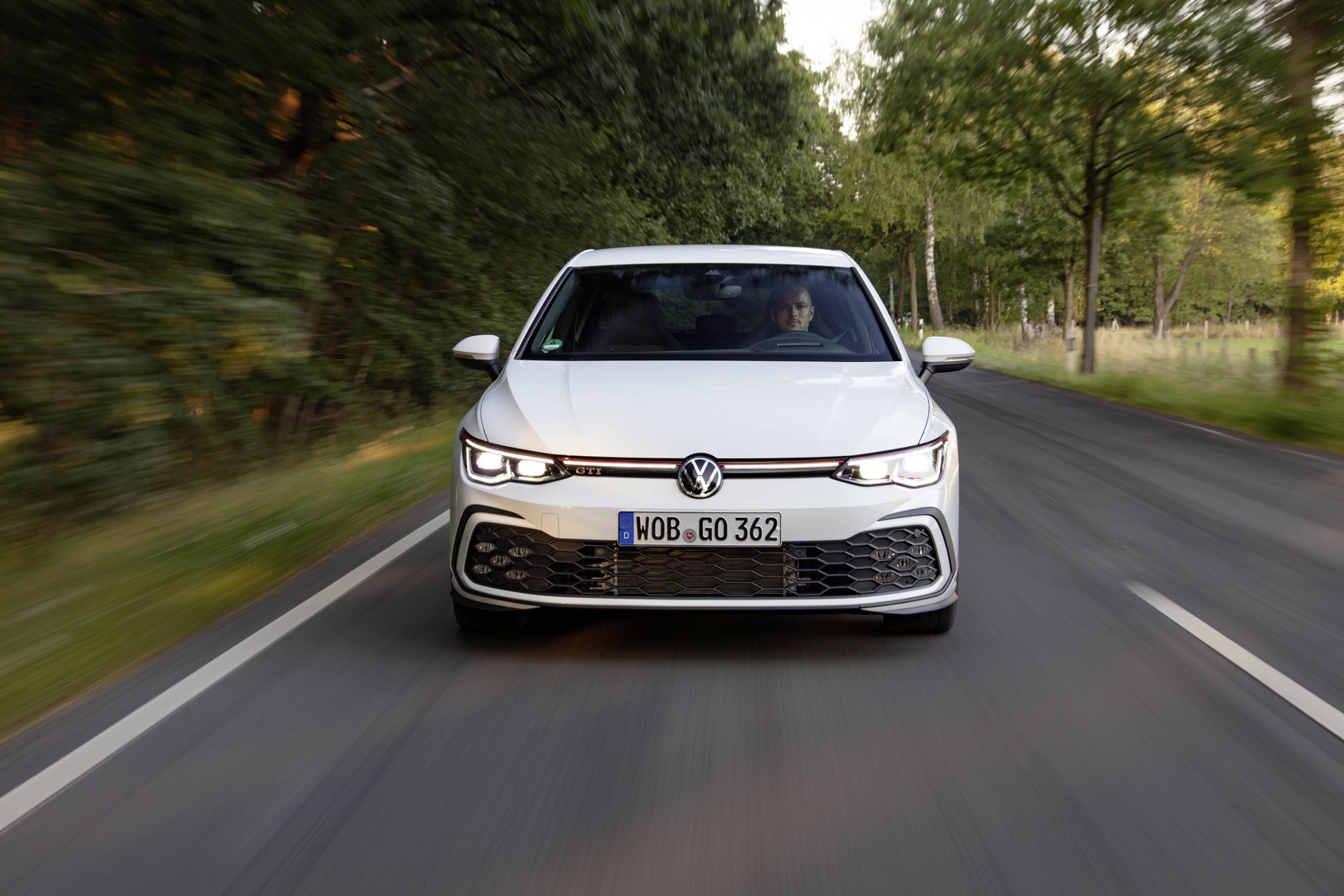 Volkswagen Golf GTI 2021: immagini ufficiali