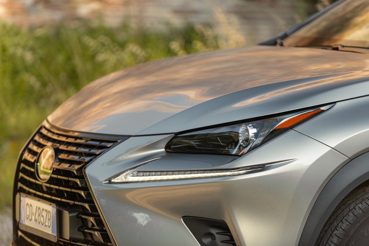 Lexus NX300h: la prova su strada