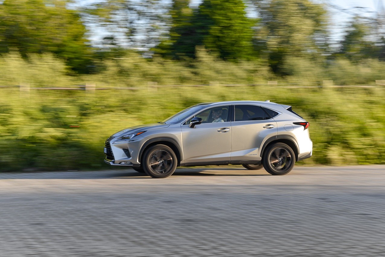 Lexus NX300h: la prova su strada