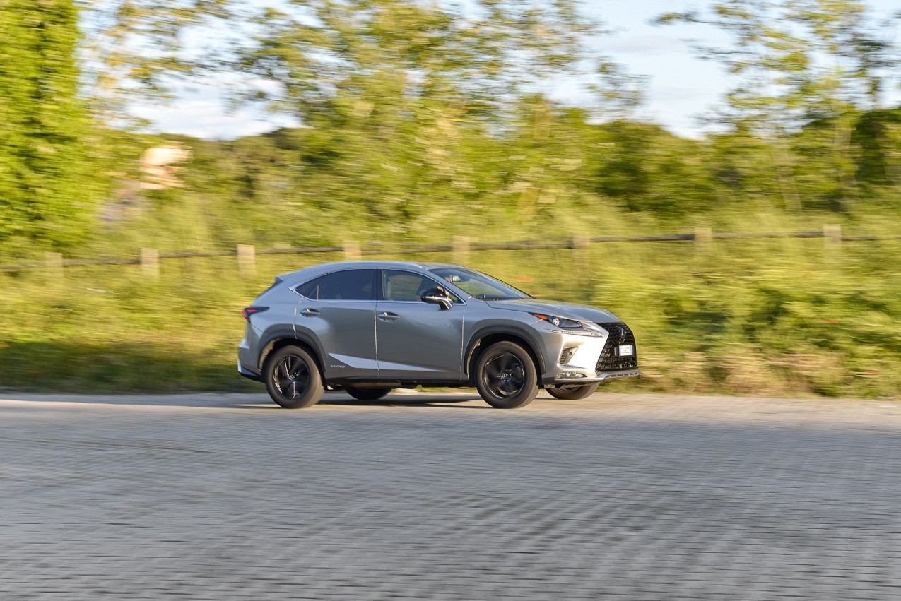 Lexus NX300h: la prova su strada