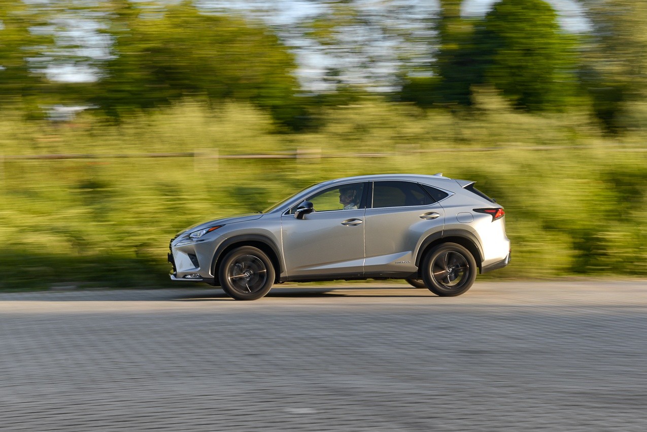 Lexus NX300h: la prova su strada