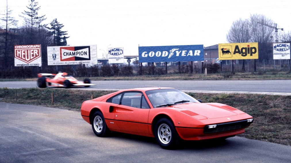 Ferrari 308 GTB: immagini ufficiali