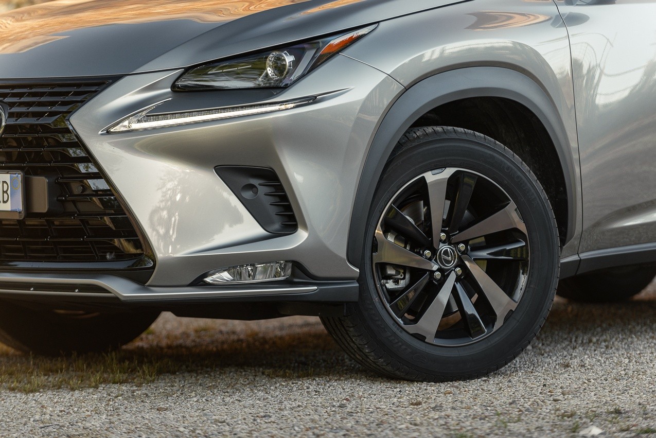 Lexus NX300h: la prova su strada