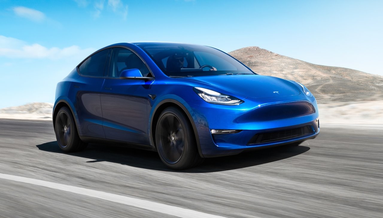 Tesla Model Y: immagini ufficiali