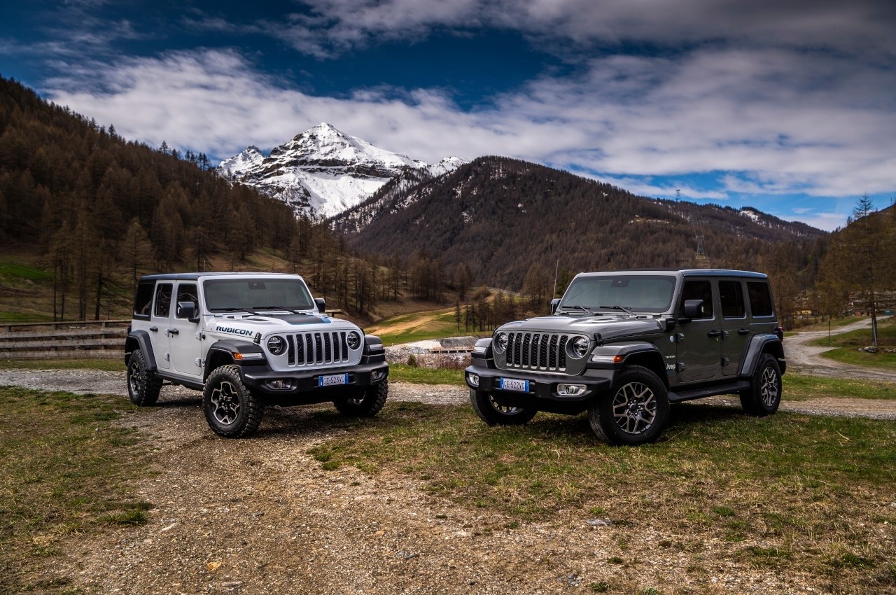 Jeep Wrangler 4xe 2021: immagini ufficiali