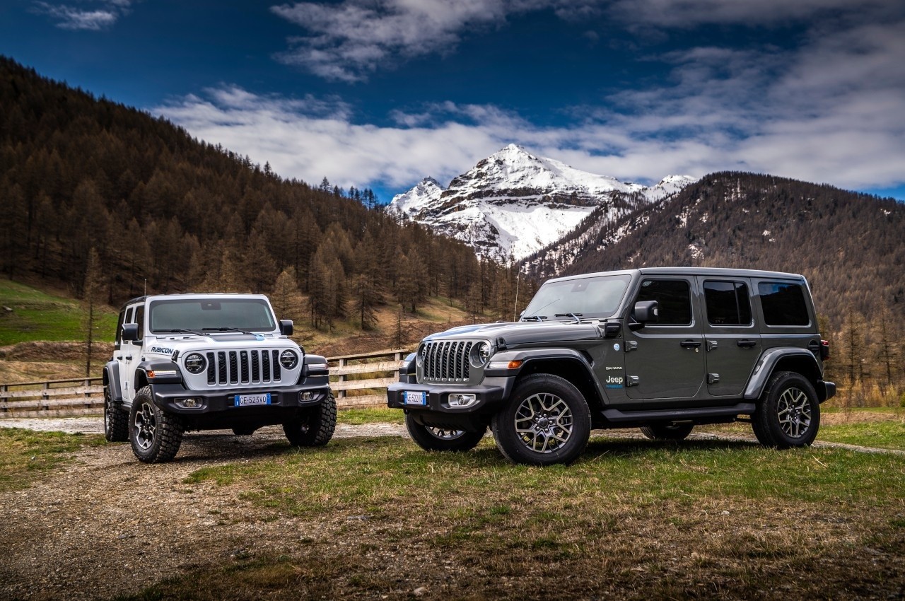 Jeep Wrangler 4xe 2021: immagini ufficiali