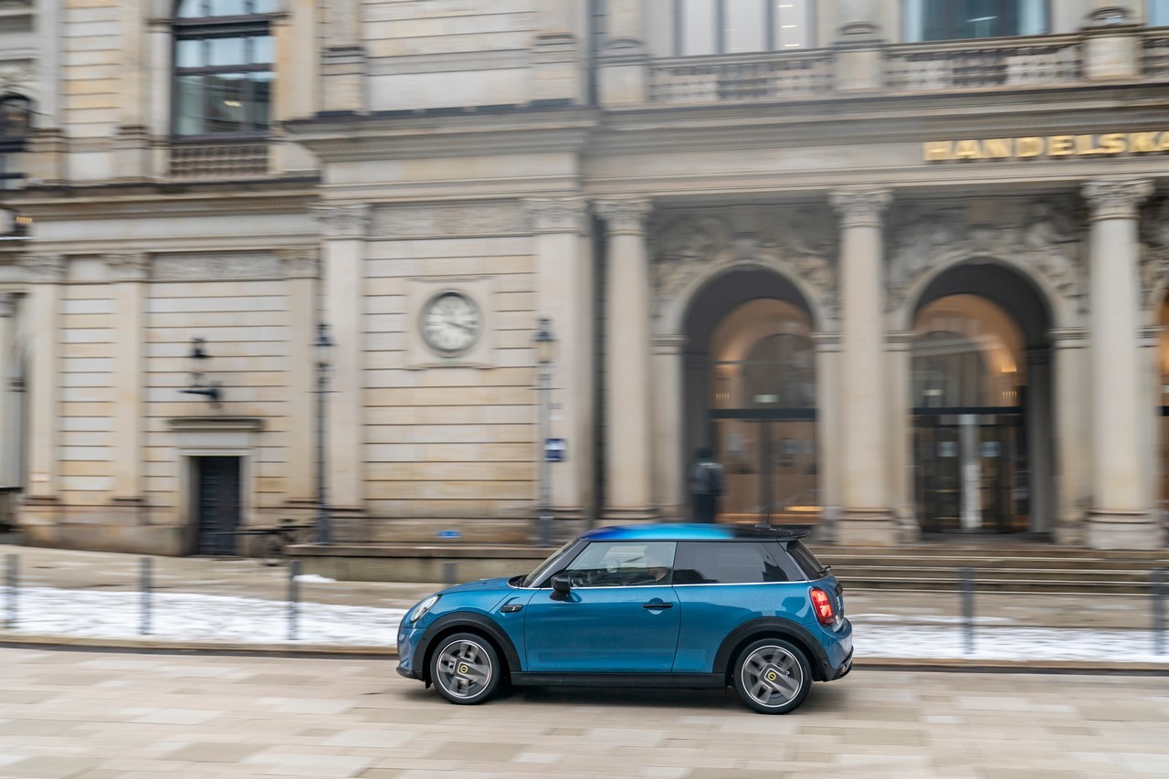 Mini Cooper SE Electric Collection: immagini ufficiali