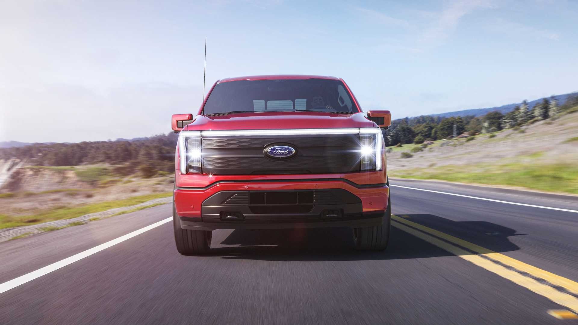 Ford F-150 Lightning: le immagini ufficiali