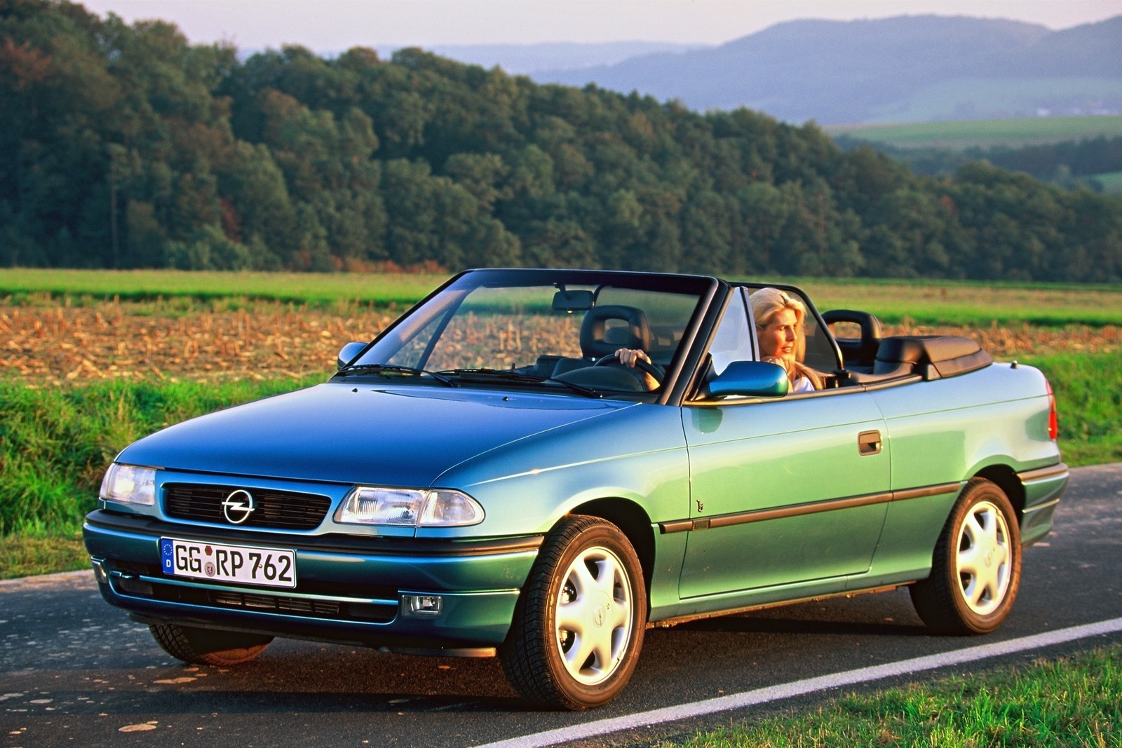 Opel Astra F: 30 anni di storia nelle immagini