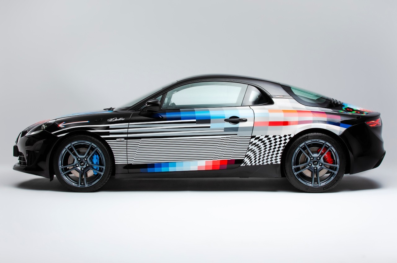 Alpine A110 X Felipe Pantone 2021: immagini ufficiali