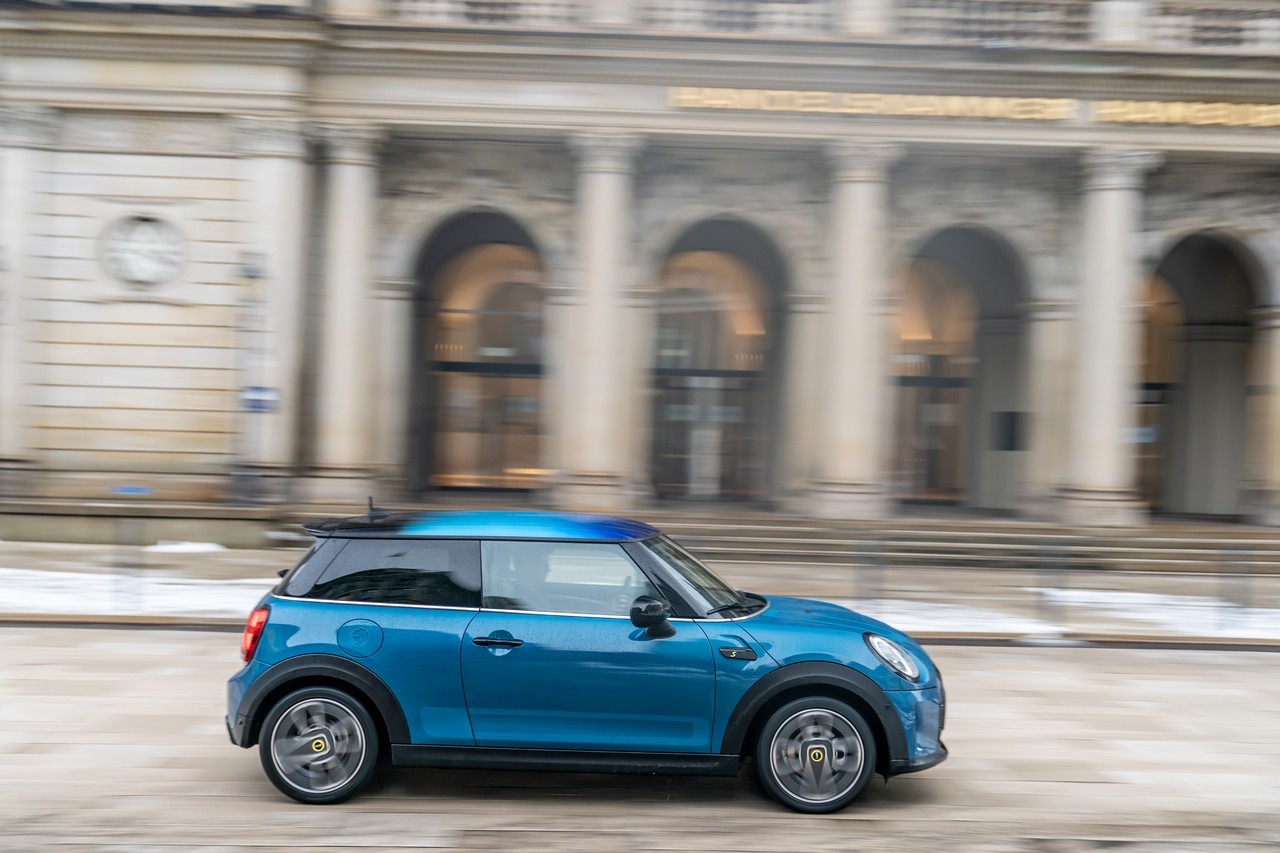 Mini Cooper SE Electric Collection: immagini ufficiali