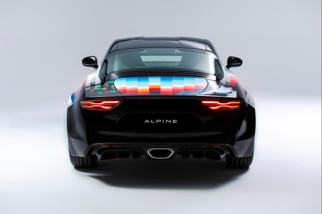 Alpine A110 X Felipe Pantone 2021: immagini ufficiali