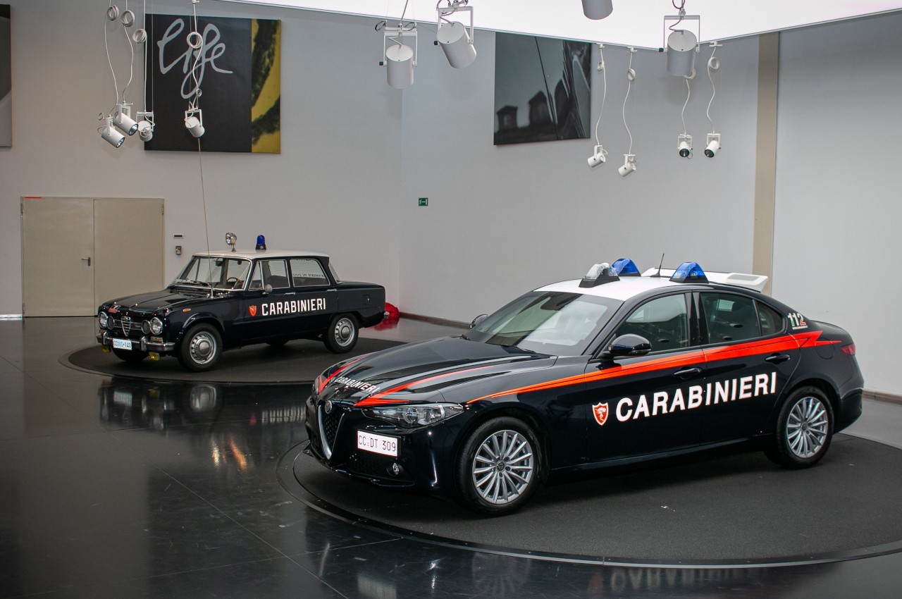 Alfa Romeo Giulia 2021 consegnata ai Carabinieri