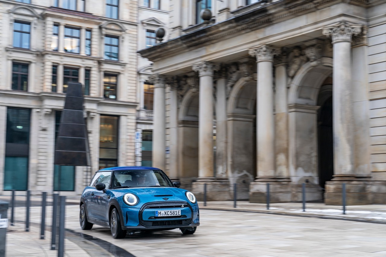 Mini Cooper SE Electric Collection: immagini ufficiali