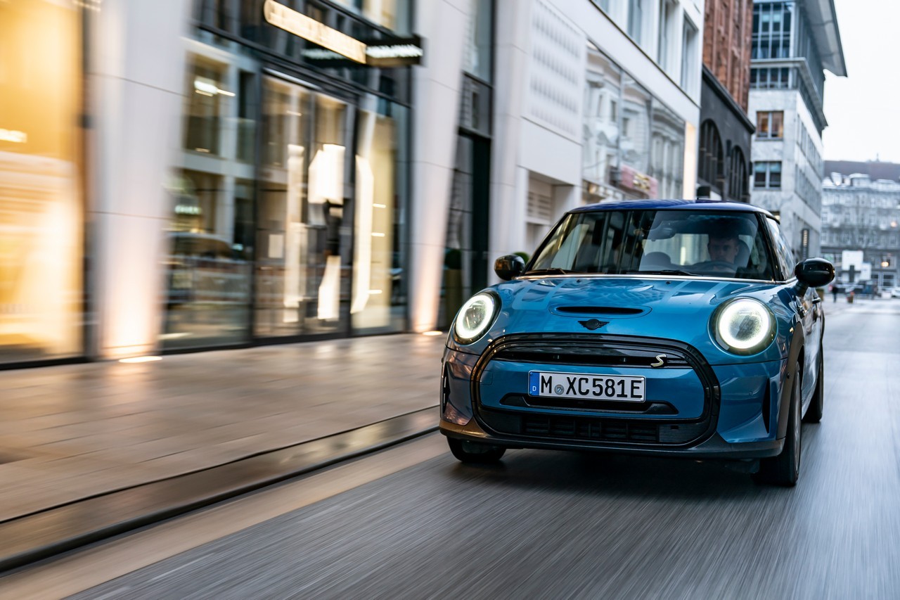 Mini Cooper SE Electric Collection: immagini ufficiali