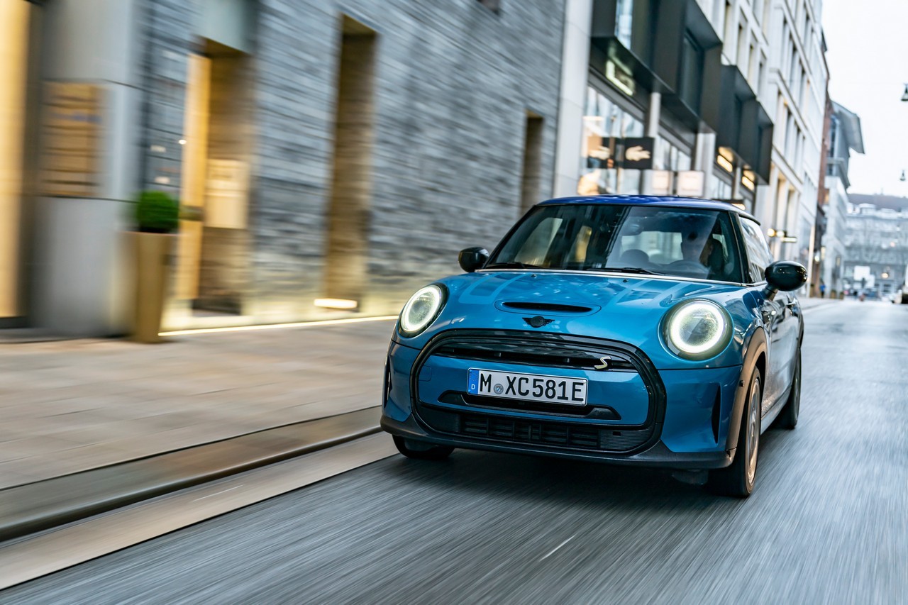 Mini Cooper SE Electric Collection: immagini ufficiali