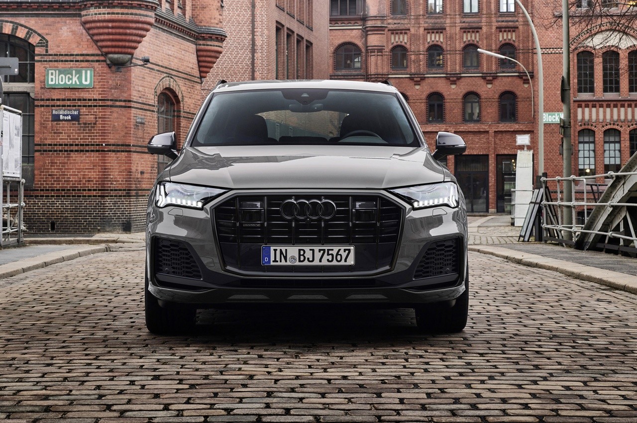 Audi Q7 S Competition: immagini ufficiali