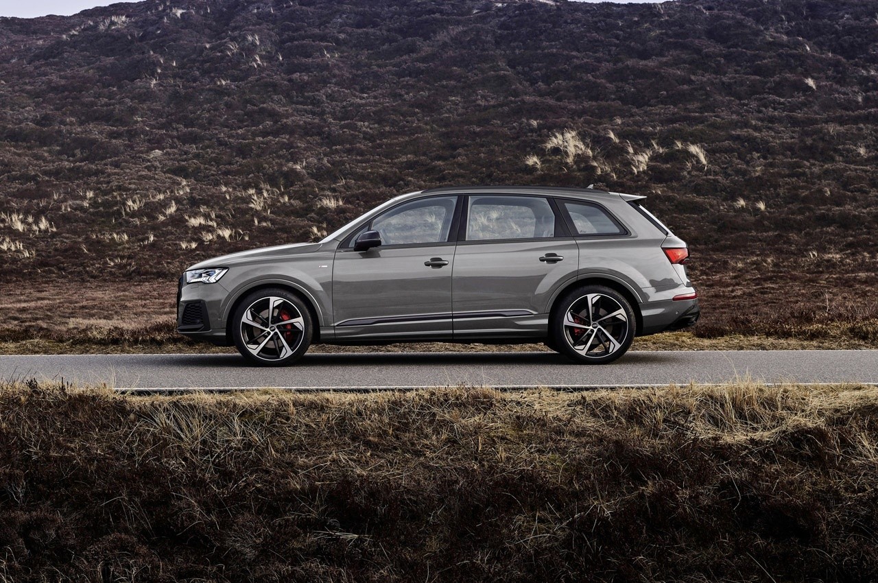 Audi Q7 S Competition: immagini ufficiali